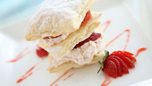 Μιλφέιγ με φράουλες